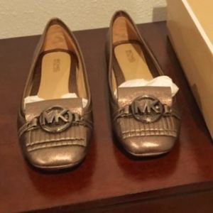 Nib Michael Kors bronze leather  loafers walking shoes